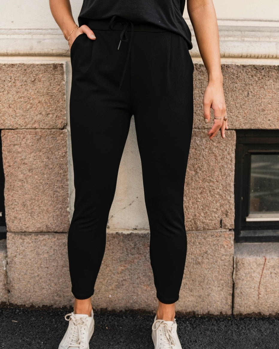 VMEVA Pants - Black